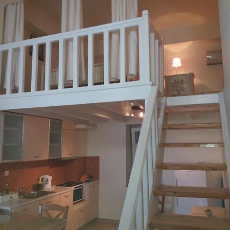Roula'S Suites Ándros Esterno foto
