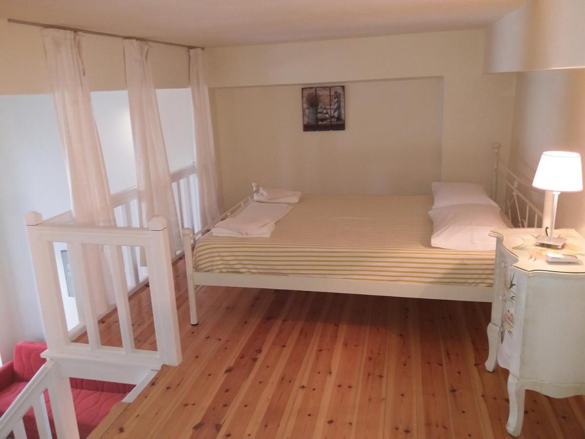 Roula'S Suites Ándros Esterno foto