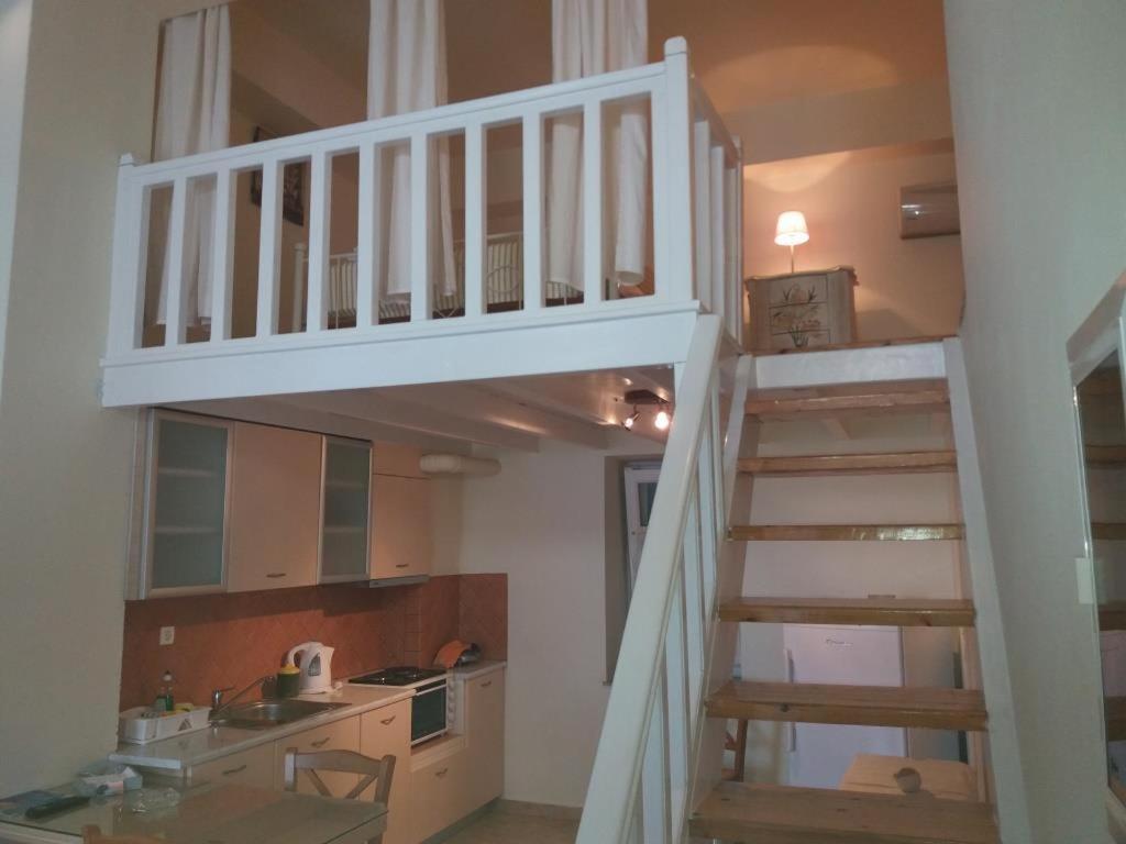 Roula'S Suites Ándros Esterno foto