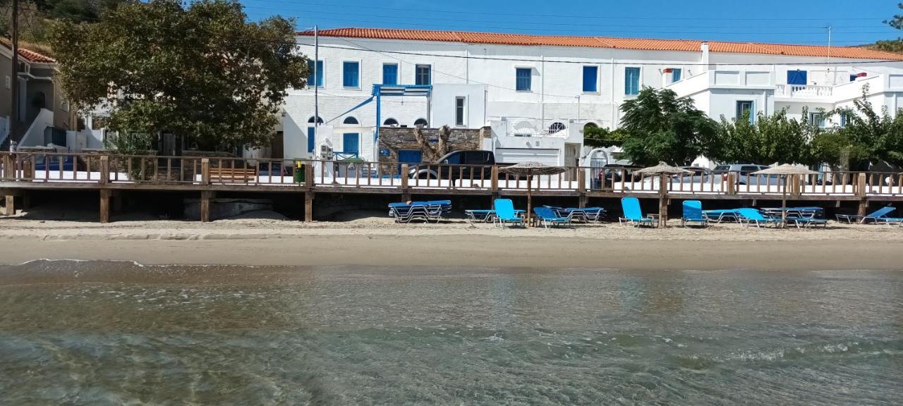 Roula'S Suites Ándros Esterno foto